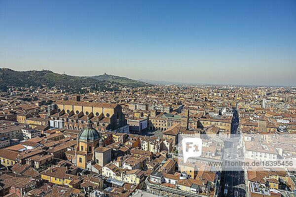 View from the Asinelli Tower of the Basilica San Petronio and Santa Maria della Vita  Old Town  Bologna  Emilia-Romagna  Italy  Europe