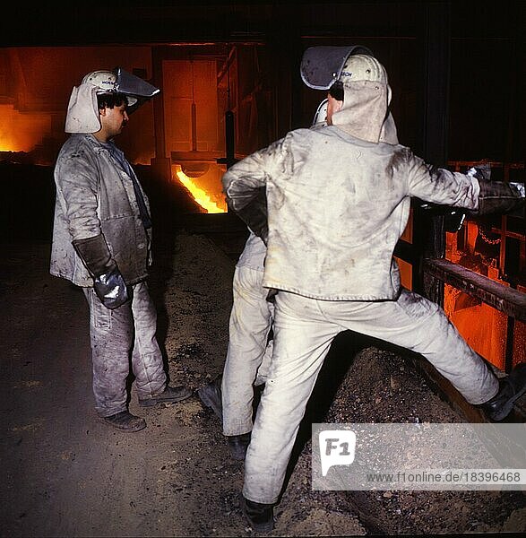 Steel production at Hoesch AG Westfalenhütte on 6.4.1993  DEU  Germany  Europe