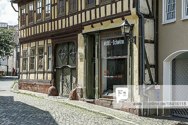 Historische Altstadt  mittelalterliche Gassen  Kopfsteinpflaster  Fachwerkhäuser  Nordhausen  Thüringen  Deutschland  Europa