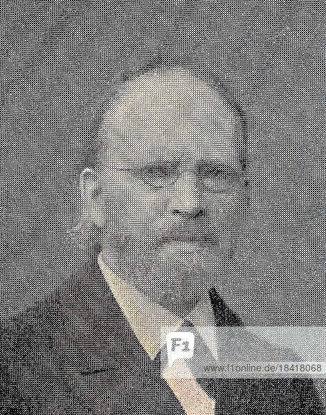 Hermann Hüffer  24. März 1830  15. März 1905  war ein deutscher Historiker und Jurist  Historisch  digital restaurierte Reproduktion von einer Vorlage aus dem 19. Jahrhundert