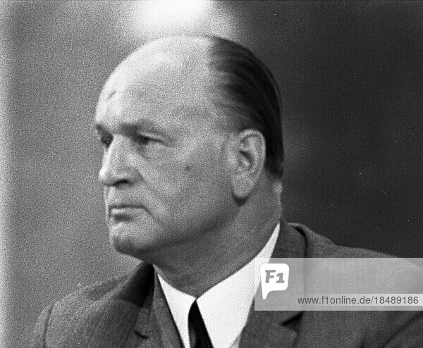 Personalities from politics  economy and culture from the years 1965-71. Knut von Kühlmann-Stumm (FDP later CDU) d  1977  DEU  Germany  Europe