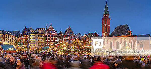 View of Christmas Market on Roemerberg Square at dusk  Frankfurt am Main  Hesse  Germany  Europe
