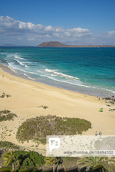 Elevated view of beach and the Atlantic Ocean  Corralejo Natural Park  Fuerteventura  Canary Islands  Spain  Atlantic  Europe