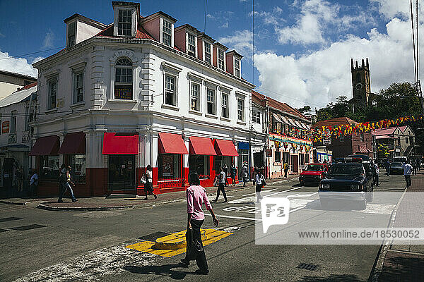 Szene aus der Hafenstadt St. George's im Inselstaat Grenada; Grenada  Westindien