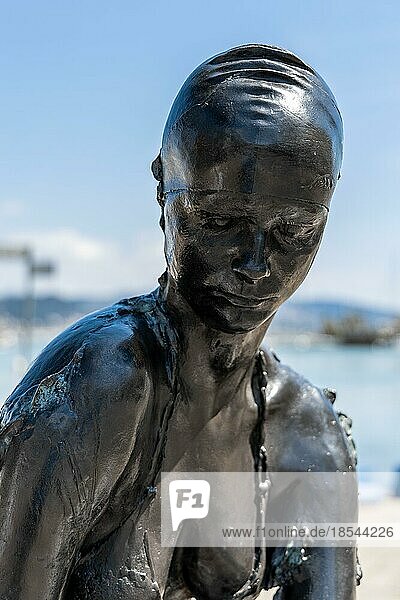 LA SPEZIA  LIGURIEN/ITALIEN - 19. APRIL : Sirene des Golfs der Dichter Skulptur in La Spezia Ligurien Italien am 19. April 2019