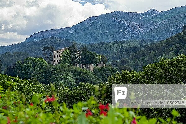 Schloss Vauvenargues  Wohnsitz  Atelier und Sterbeort von Pablo Picasso von 1958-1973  Provence-Alpes-Cote d'Azur  Frankreich  Europa