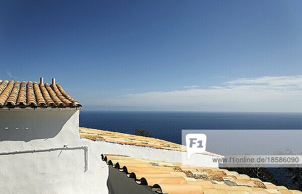 Blick über das Dach vom Leuchtturmhaus am Cap Formentor  Mallorca