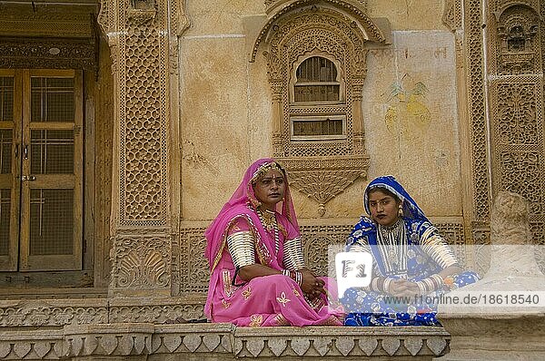 Inderinnen  Jaisalmer  Rajasthan  Indien  Rajputen  Asien