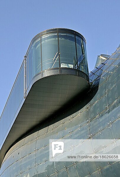 Nadel  gläserne Aussichtsplattform  Kunsthaus Graz  Graz  Steiermark  Architekten Peter Cook und Colin Fournier  Österreich  Europa