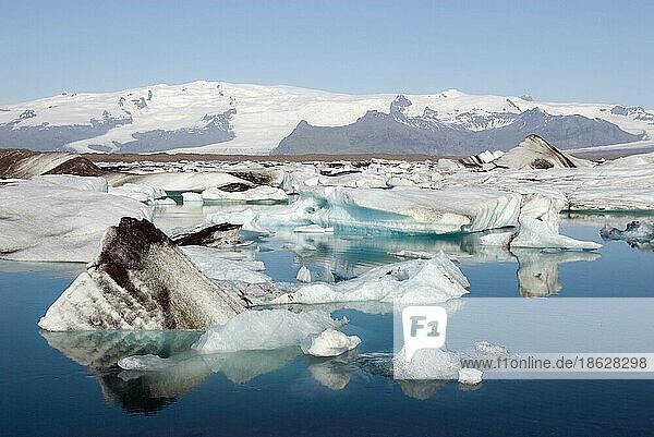 Jökulsarlon  Gletschersee  Gletscher Breidamerkurjökull  Island  Europa