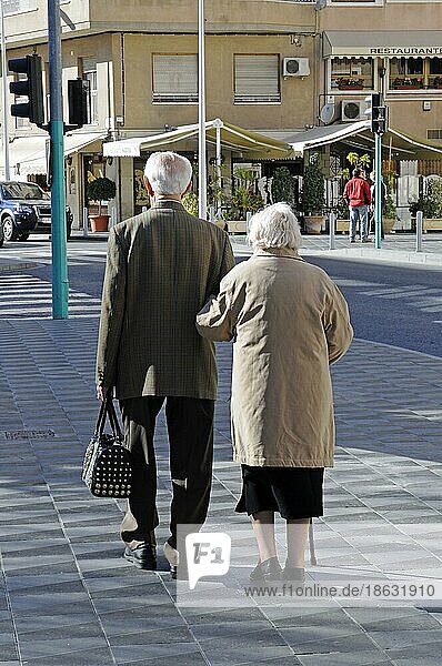 Old couple  Elche  Valencia  Costa Blanca  Spain  Elx  Europe