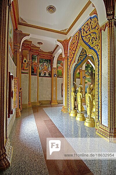Fußboden im Wat ChalongTempel  Phuket  Thailand  Asien