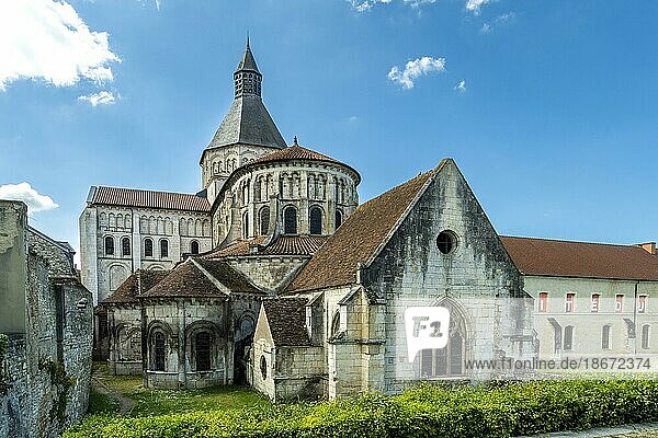 La Charité sur Loire. Kirche Notre Dame  Unesco Welterbe. Departement Nievre. Bourgogne Franche Comte. Frankreich