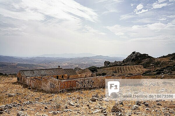 Ruinen eines Bauernhofs  Torcal de Antequera  Antequera  Spanien  Europa