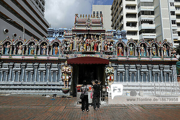 Sri Krishnan Hindu temple  main entrance and Gopuram  Singapore  Southeast Asia  Asia