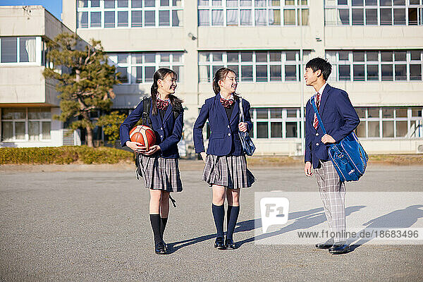 Japanese kids at school