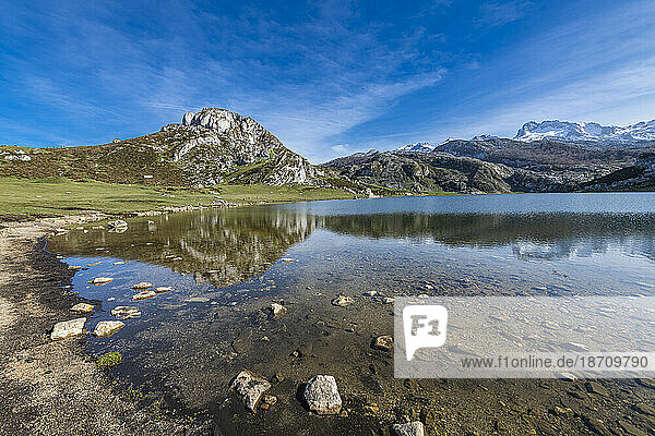 Covadonga lake  Picos de Europa National Park  Asturias  Spain  Europe