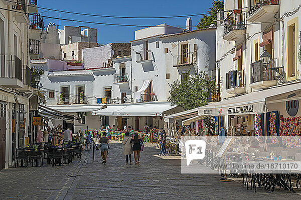 View of cafes and restaurants in Dalt Vila  UNESCO World Heritage Site  Ibiza Town  Eivissa  Balearic Islands  Spain  Mediterranean  Europe