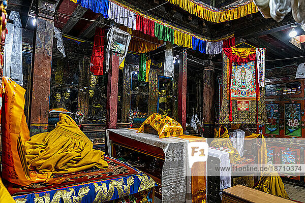 Interior of the Garphu Monastery  Garphu  Kingdom of Mustang  Himalayas  Nepal  Asia