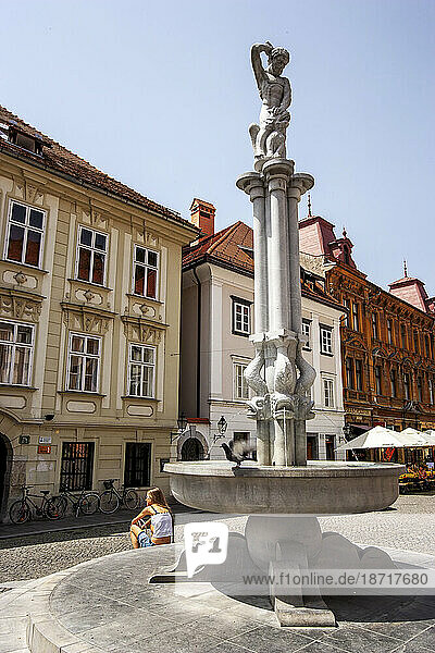 Hercules Fountain and buildings Stari and Gornji trg Squares  L