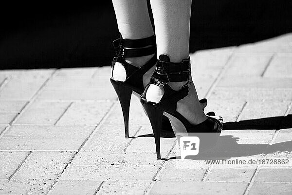 Frauen hohe Schuhe