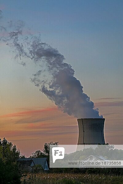 Oak Harbor  Ohio  Der Kühlturm des Kernkraftwerks Davis Besse  26 Meilen östlich von Toledo