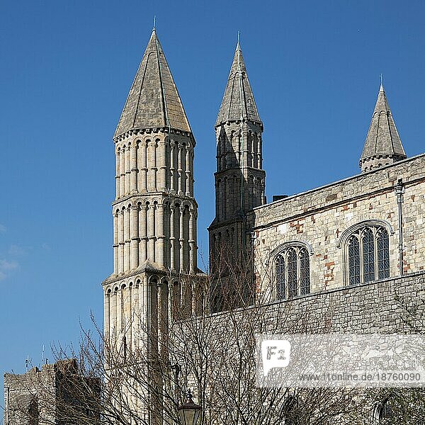 ROCHESTER  KENT/UK - 24. MÄRZ : Blick auf die Kathedrale von Rochester am 24. März 2019