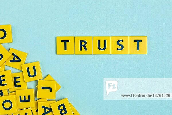 Vertrauen Wort Scrabble Fliesen. Auflösung und hohe Qualität schönes Foto