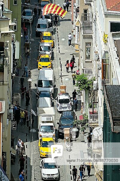 ISTANBUL  TÜRKEI - 24. MAI : Verkehrsstau in Istanbul  Türkei  am 24. Mai 2018. Nicht identifizierte Personen  Asien