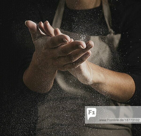 Close up Bäcker Reinigung Hände aus Mehl. Auflösung und hohe Qualität schönes Foto