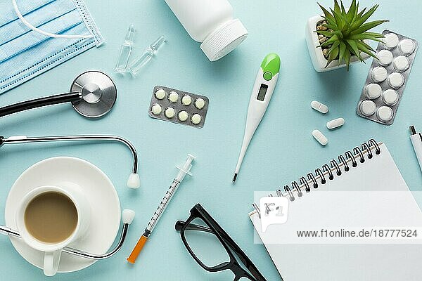 Medizinische Geräte einschließlich Brillen Medikamente Schreibtisch. Auflösung und hohe Qualität schönes Foto