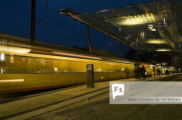 Hauptbahnhof Heilbronn  Nachtaufnahme