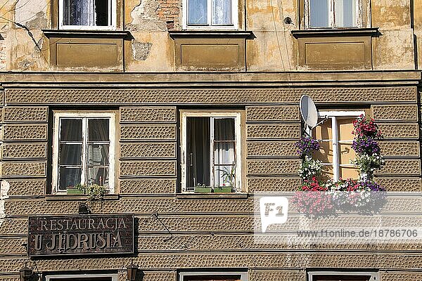 Hausfassade im Zentrum von Krakau Polen