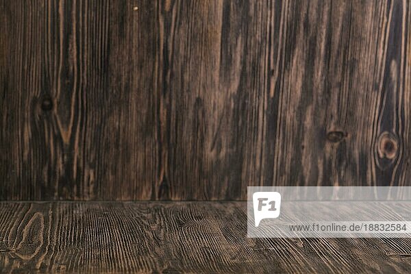 Holzhintergrund Tisch mit Holzwand