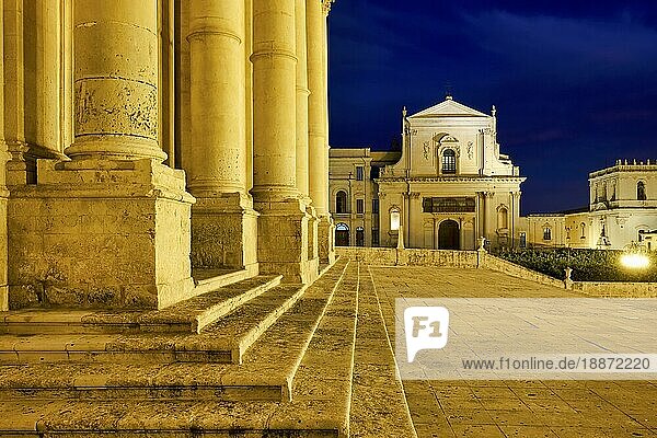 Kathedrale von Noto und Basilika Santissimo Salvatore Sizilien Italien