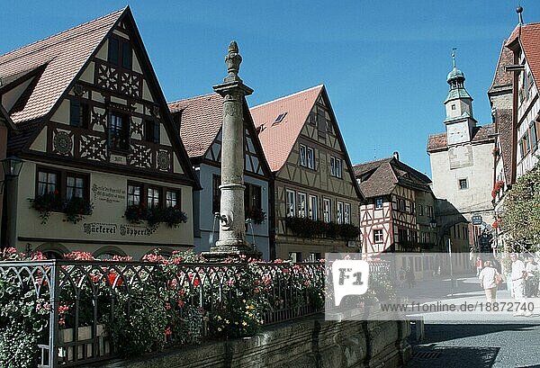 Roderbogen  Markus-Turm  Altstadt von Rothenburg  Bayern  Deutschland  Europa