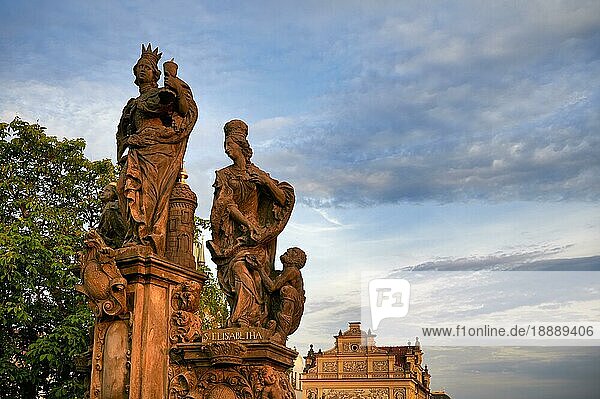 Prag Tschechische Republik. Skulpturen und Kunstwerke auf der Karlsbrücke