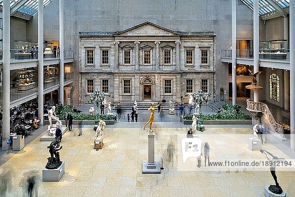 New York. Manhattan. Das Metropolitan Museum MET. Engelhard Court