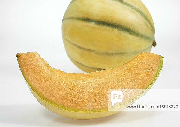 Cavaillon Melone (cucumis melo)  Frucht gegen weißen Hintergrund