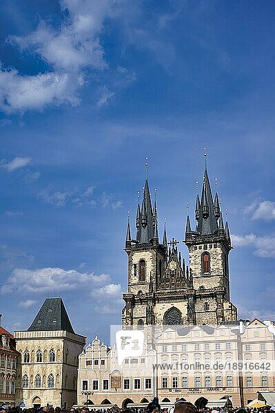Prag  Tschechische Republik. Die gotische Kirche Unserer Lieben Frau vor Tyn auf dem Altstädter Ring