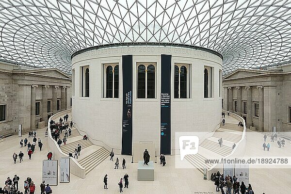 Innenansicht des Großen Hofes im Britischen Museum