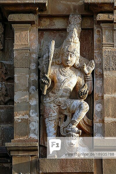 Dwarapalaka gate Keeper statue in Brihadisvara Brihadeeswara Big