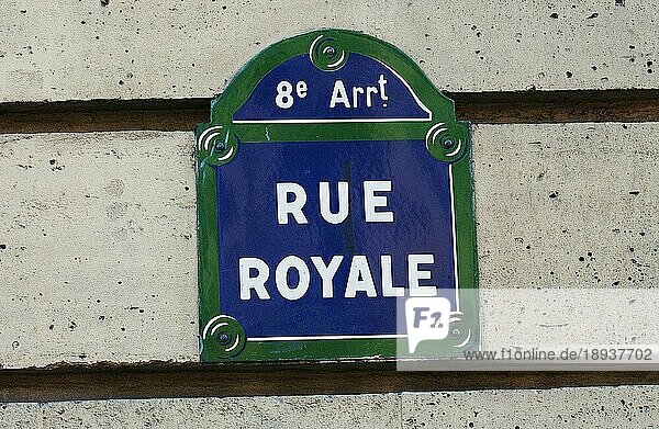 Straßenschild  Straße Royale in Paris