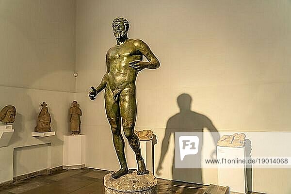Bronzestatue des Septimius Severus im Zypernmuseum  Nikosia  Zypern  Europa