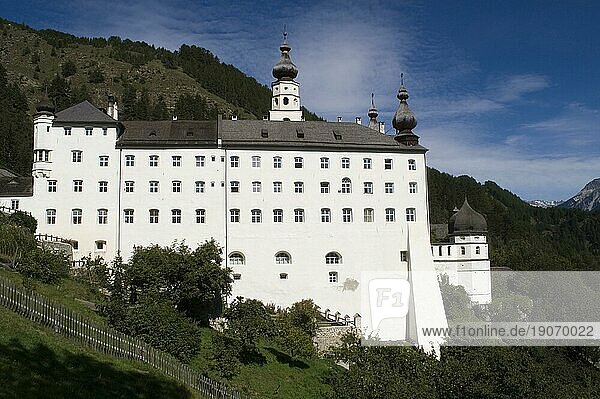 Das Benediktinerkloster Marienberg im Obervinschgau  Südtirol