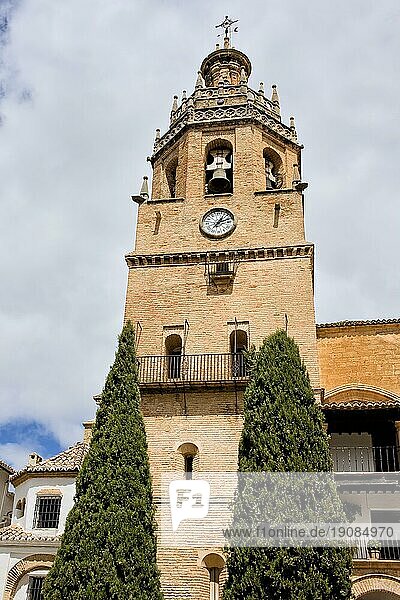 Glockenturm der Kirche Santa Maria la Mayor in Ronda  Andalusien  Spanien  Europa