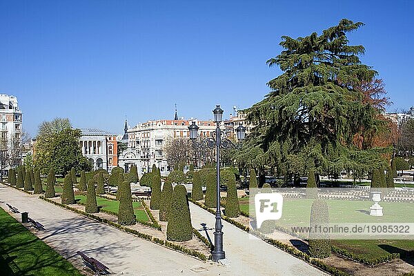 Buen Retiro Park ruhige Landschaft in Madrid  Spanien  Europa