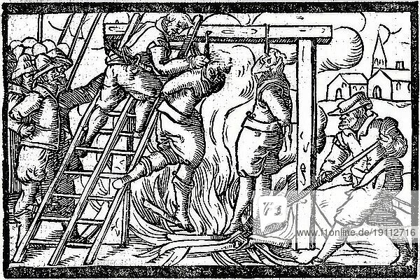 Hexenverbrennung von Menschen die am Galgen hängen  um 1613 in Roermond in Holland  Historisch  digital restaurierte Reproduktion von einer Vorlage aus der damaligen Zeit