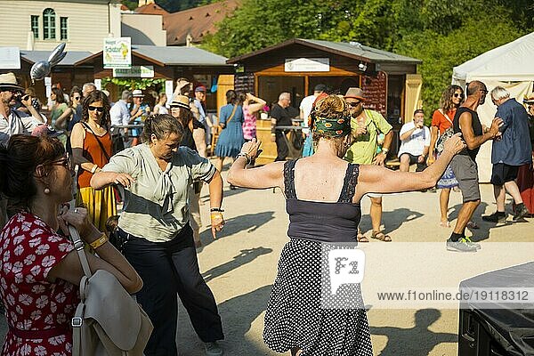 Elbhangfest 2022  Impressionen in Pillnitz  TAM TAM  Combony