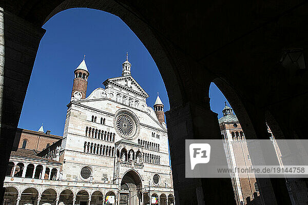 Italy  Lombardy  Cremona  Piazza del Comune  Duomo cathedral